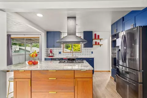 Kitchen - 3225 E 16th Ave, Spokane, WA 99223 photo 1 of 5