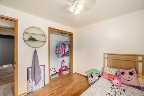Bedroom - 3225 E 16th Ave, Spokane, WA 99223 photo 4 of 9