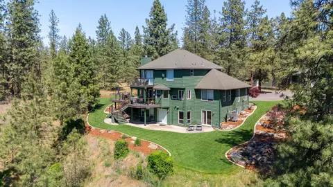 6533 D Lois Way, Nine Mile Falls, WA 99026