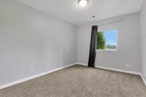 903 E Harding Ct, Spokane, WA 99218 photo 28