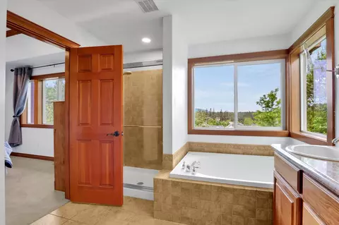 903 E Harding Ct, Spokane, WA 99218 photo 19