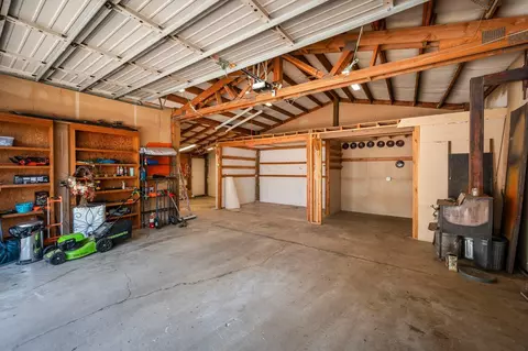 934 E 38th Ave, Spokane, WA 99203 photo 40