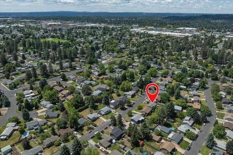 View/Area - 711 E Cascade Pl, Spokane, WA 99208 photo 6 of 7