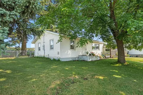 611 E Mill St, Latah, WA 99018