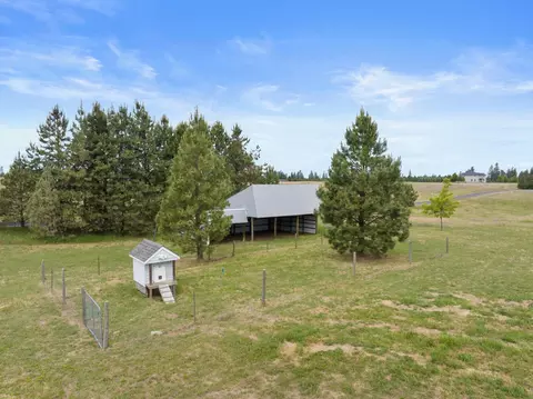 Exterior - 609 E Wild Rose Rd, Colbert, WA 99005 photo 7 of 9