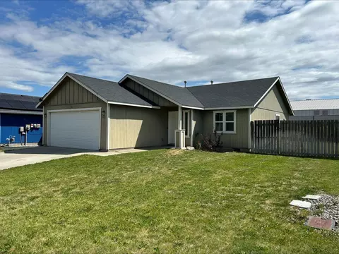 337 S Solar St, Airway Heights, WA 99001