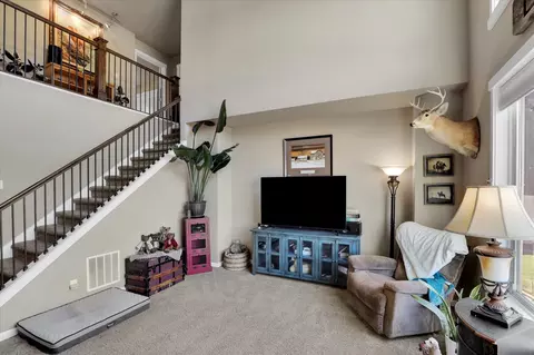 Living - 726 E Colbert Rd, Colbert, WA 99005 photo 2 of 2