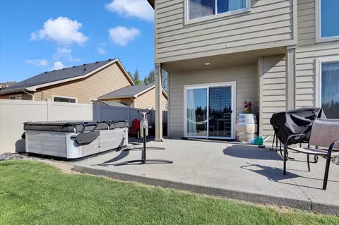 Exterior - 726 E Colbert Rd, Colbert, WA 99005 photo 6 of 12