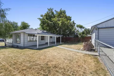 Exterior - 3927 E Fairview Ave, Spokane, WA 99217 photo 7 of 8