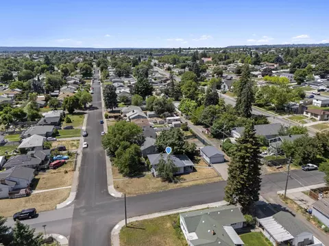 View/Area - 3927 E Fairview Ave, Spokane, WA 99217 photo 3 of 4