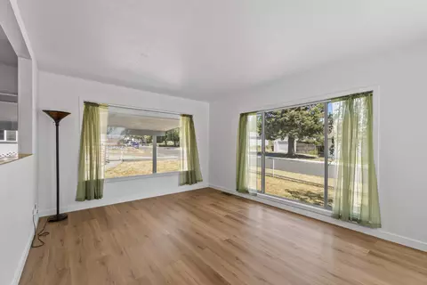 Living - 3927 E Fairview Ave, Spokane, WA 99217 photo 1 of 4