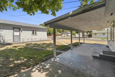 Exterior - 3927 E Fairview Ave, Spokane, WA 99217 photo 6 of 8
