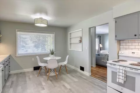 1529 E Walton Ave, Spokane, WA 99207 photo 17