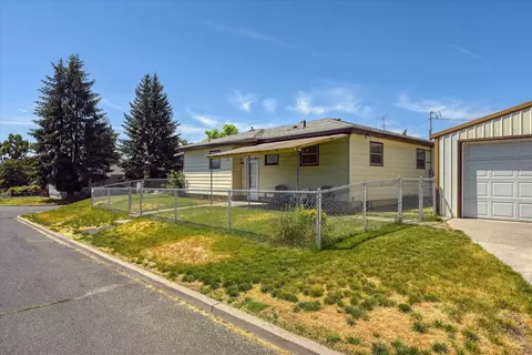1529 E Walton Ave, Spokane, WA 99207 photo 32
