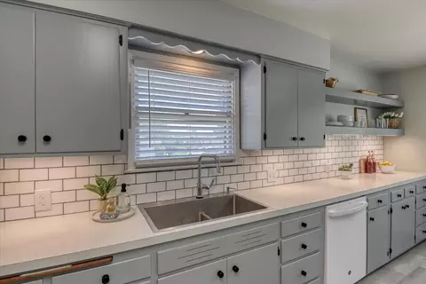 1529 E Walton Ave, Spokane, WA 99207 photo 15