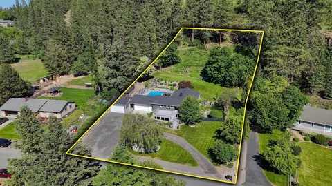 1407 S Shamrock St, Veradale, WA 99037