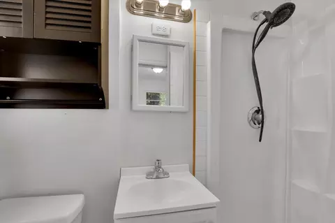 Bath - 314 Everett Ave, Spokane, WA 99207 photo 1 of 1