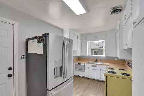 Kitchen - 314 Everett Ave, Spokane, WA 99207 photo 2 of 6