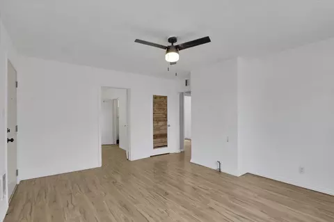 Living - 314 Everett Ave, Spokane, WA 99207 photo 1 of 4