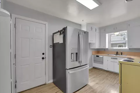 Entry Way - 314 Everett Ave, Spokane, WA 99207 photo 1 of 1