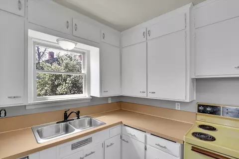 Kitchen - 314 Everett Ave, Spokane, WA 99207 photo 5 of 6