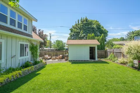 Exterior - 2804 E 39th Ave, Spokane, WA 99223 photo 13 of 19