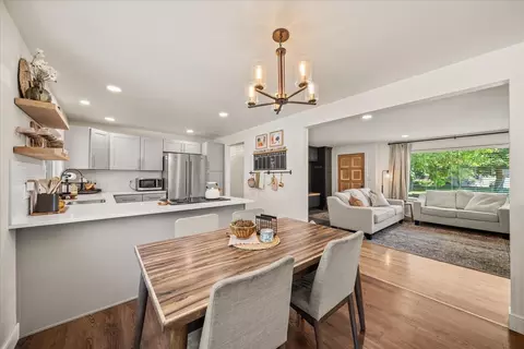 Dining - 2804 E 39th Ave, Spokane, WA 99223 photo 1 of 1