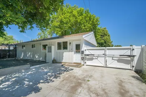 Exterior - 2804 E 39th Ave, Spokane, WA 99223 photo 6 of 19