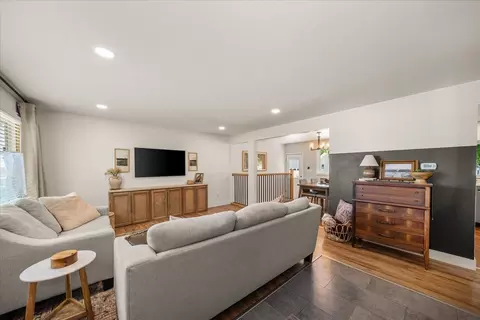 Living - 2804 E 39th Ave, Spokane, WA 99223 photo 3 of 3
