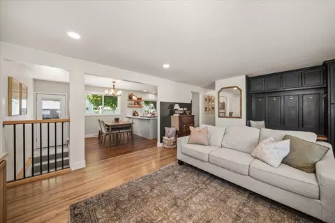 Living - 2804 E 39th Ave, Spokane, WA 99223 photo 2 of 3