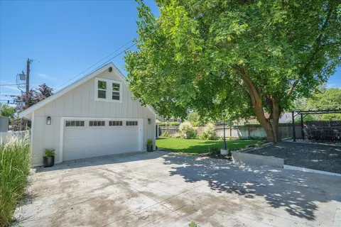 Exterior - 2804 E 39th Ave, Spokane, WA 99223 photo 7 of 19