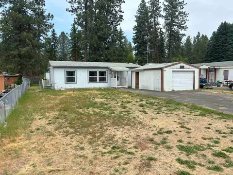 521 E 3rd Ave, Deer Park, WA 99006