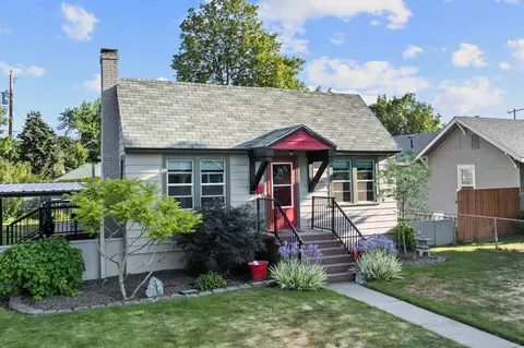 824 E 38th Ave, Spokane, WA 99203 photo 2