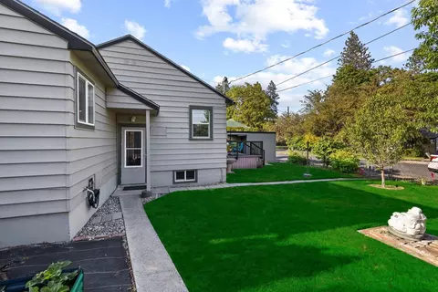 824 E 38th Ave, Spokane, WA 99203 photo 32