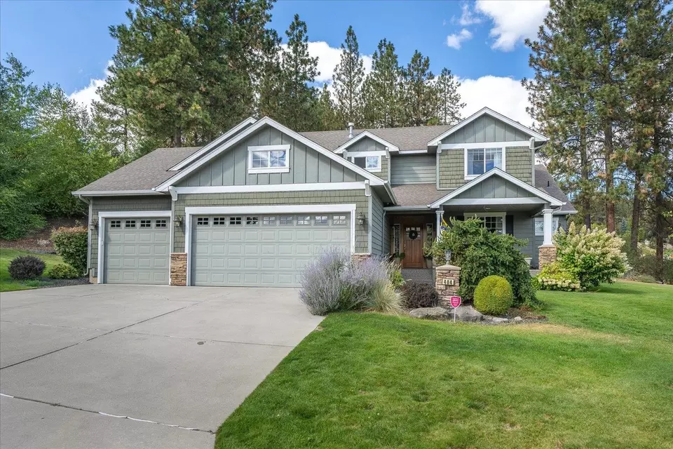 Exterior - 404 W Trail Ridge Ct, Spokane, WA 99224 photo 2 of 9