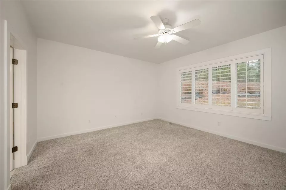 Bedroom - 404 W Trail Ridge Ct, Spokane, WA 99224 photo 1 of 5