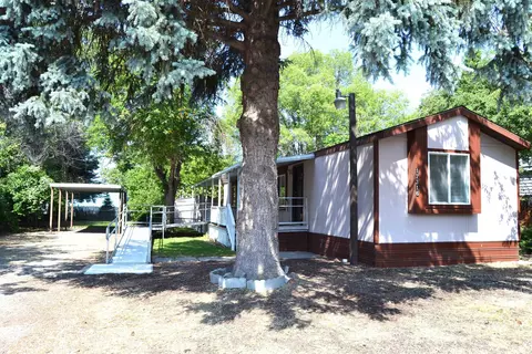 17316 E Coach Dr, Greenacres, WA 99016
