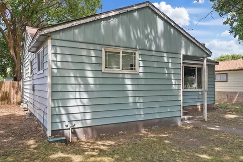 621 E Dalke Ave, Spokane, WA 99208 photo 2