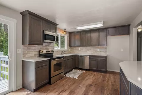 Kitchen - 426 E 17th St, Spokane, WA 99203 photo 3 of 6