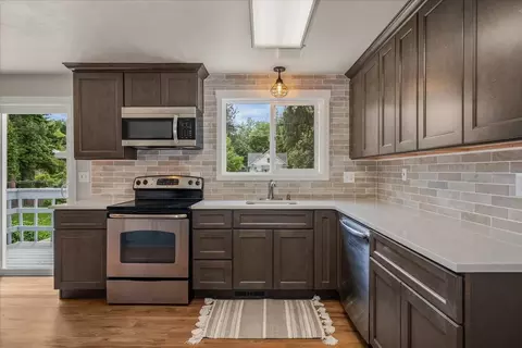 Kitchen - 426 E 17th St, Spokane, WA 99203 photo 2 of 6