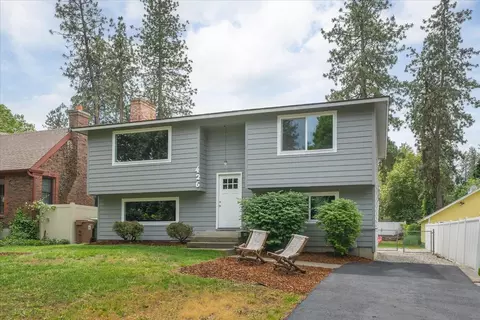 Exterior - 426 E 17th St, Spokane, WA 99203 photo 3 of 9
