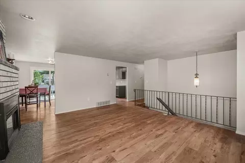 Living - 426 E 17th St, Spokane, WA 99203 photo 4 of 6