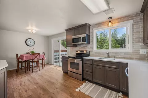 Kitchen - 426 E 17th St, Spokane, WA 99203 photo 6 of 6