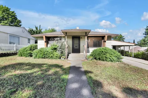 5915 N Cochran St, Spokane, WA 99205