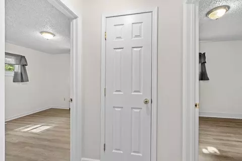 Entry Way - 801 E Longfellow Ave, Spokane, WA 99207 photo 1 of 1