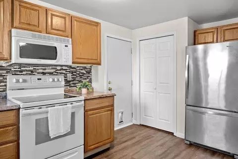 Kitchen - 801 E Longfellow Ave, Spokane, WA 99207 photo 5 of 5