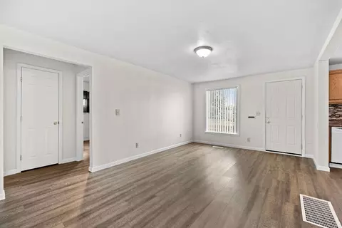 Living - 801 E Longfellow Ave, Spokane, WA 99207 photo 5 of 5