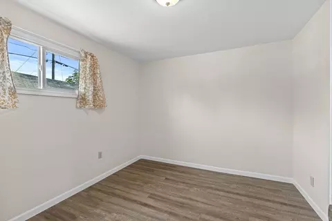 Bedroom - 801 E Longfellow Ave, Spokane, WA 99207 photo 4 of 6