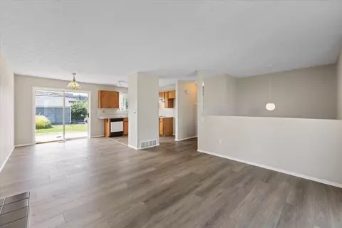 1906 E 8th Ave, Spokane, WA 99202 photo 10