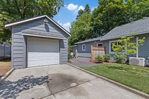 1409 E 36th Ave, Spokane, WA 99203 photo 5